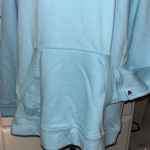 Champion baby blue longer length hoodie with kangaroo pocket and logo on arm - Picture 3 of 9